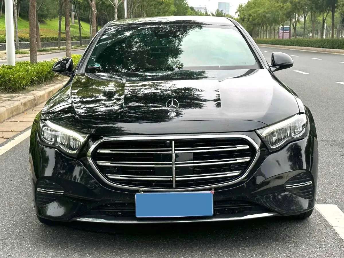 2025 Mercedes-Benz E Class 2.0T 258HP L4 9AT,autocango,china used car exporter,china ev exporter,chinese used car exporter,chinese used ev exporter
