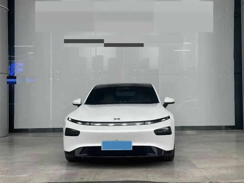 2020 XPENG P7 thumbnail 2