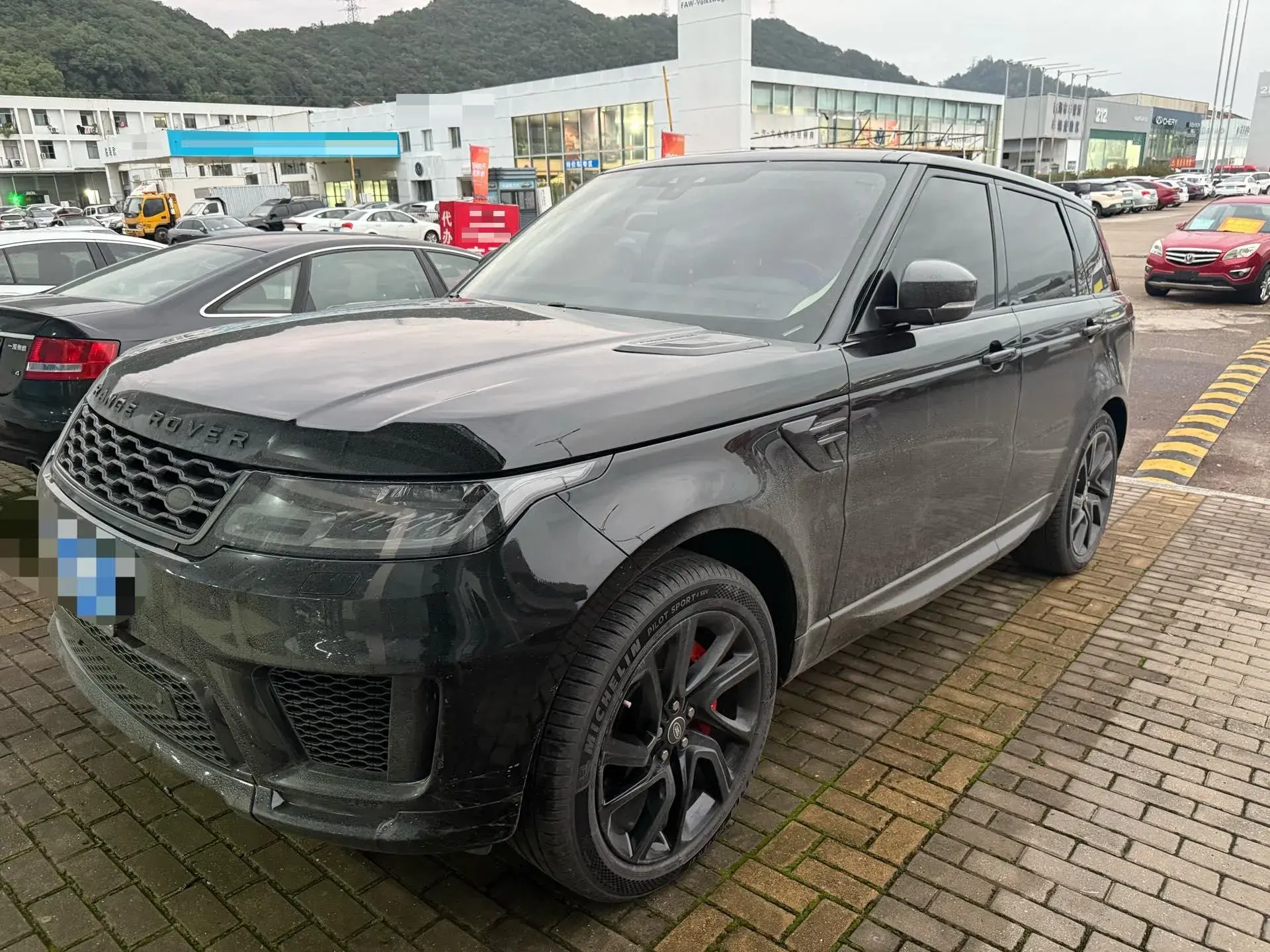 2018 LAND ROVER view 1