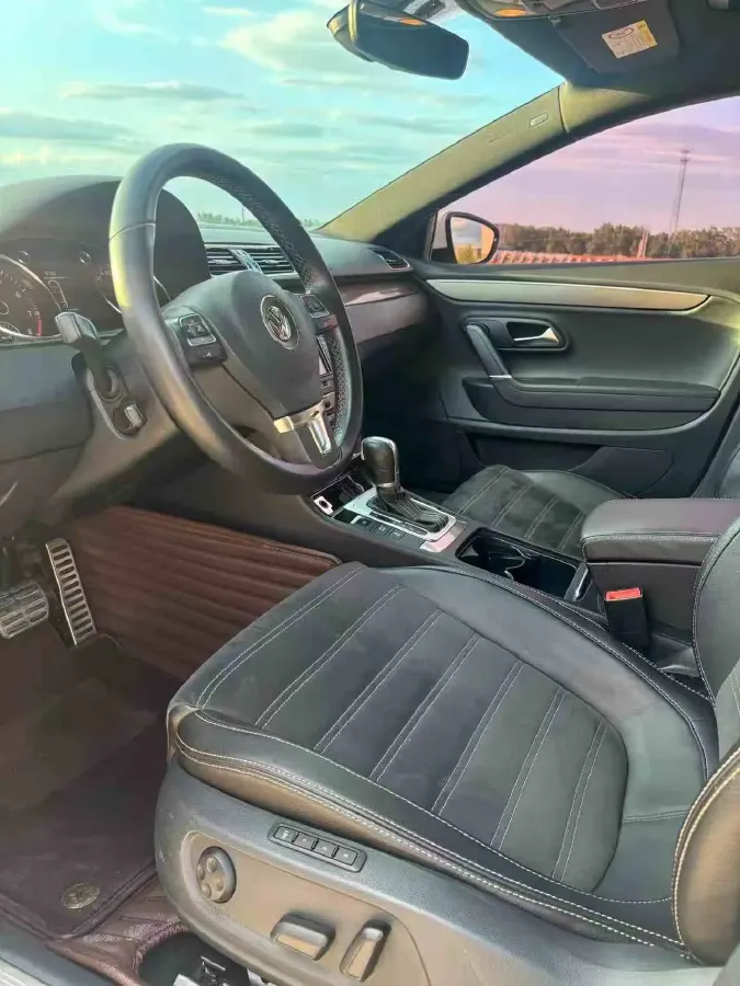 2018 Volkswagen Magotan 1.8T 180HP L4 7DCT,autocango,china used car exporter,china ev exporter,chinese used car exporter,chinese used ev exporter