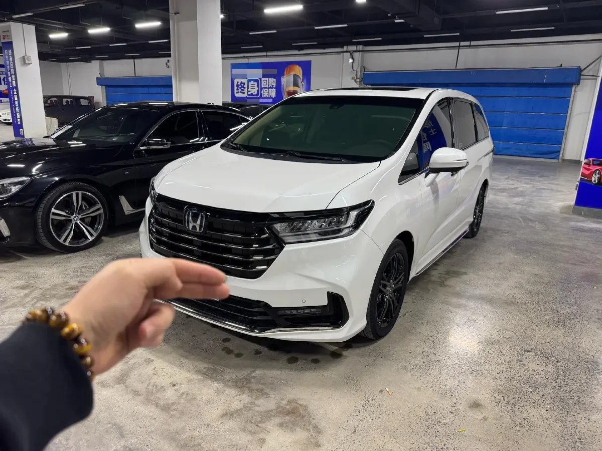 2022 Honda Odyssey 2.0L 146HP L4 E-CVT Hybrid,autocango,china used car exporter,china ev exporter,chinese used car exporter,chinese used ev exporter