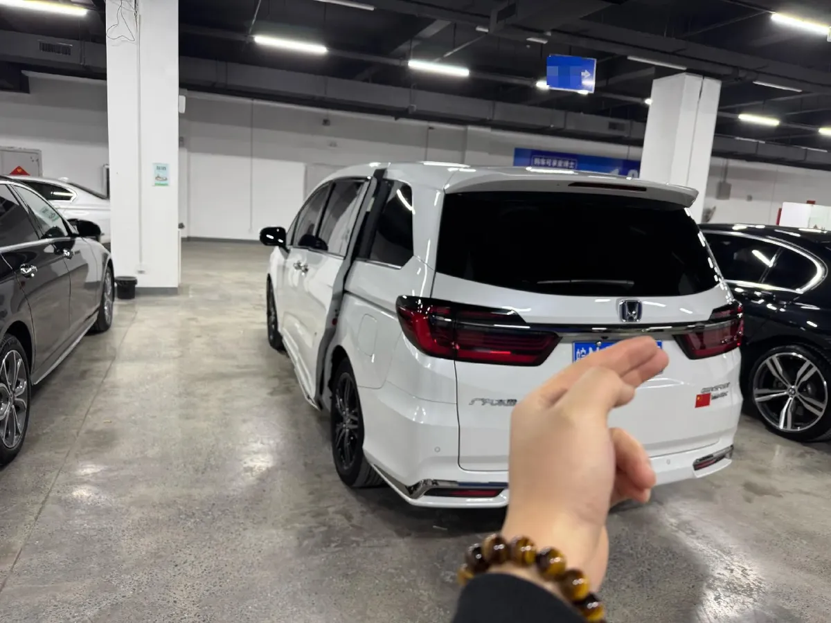 2022 Honda Odyssey 2.0L 146HP L4 E-CVT Hybrid,autocango,china used car exporter,china ev exporter,chinese used car exporter,chinese used ev exporter