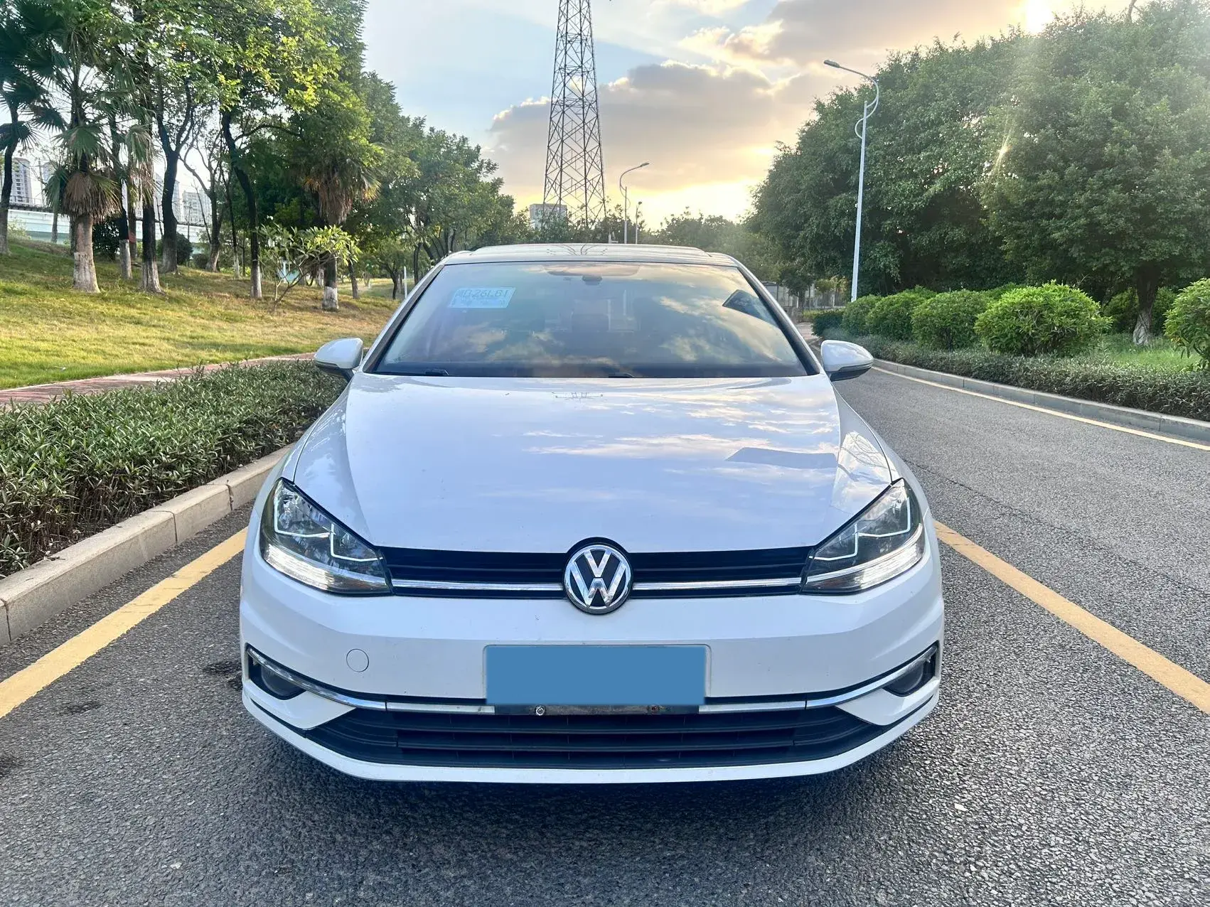 2020 VOLKSWAGEN GOLF thumbnail 2
