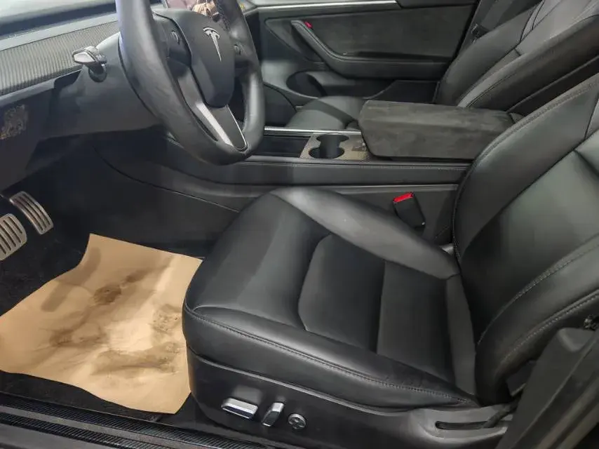 2022 TESLA MODEL thumbnail 4