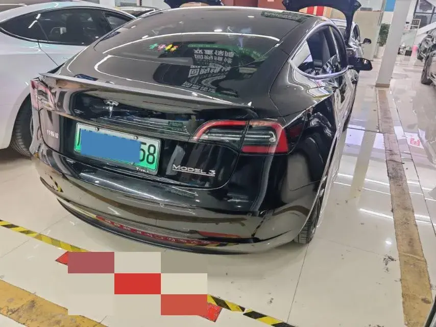 2022 TESLA MODEL thumbnail 3