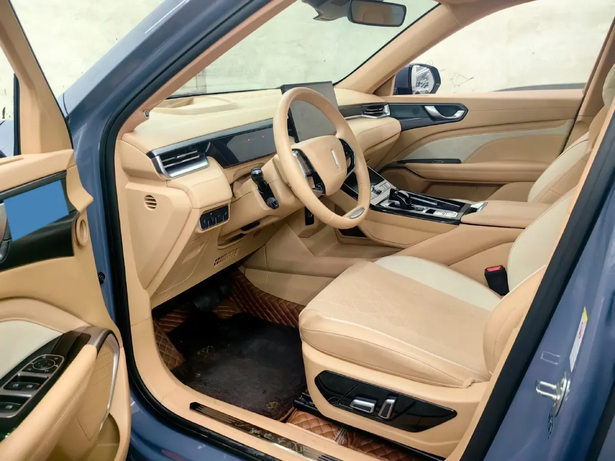 2022 WEY Latte 1.5T 156HP L4 2DHT PHEV 34KWH,autocango,china used car exporter,china ev exporter,chinese used car exporter,chinese used ev exporter