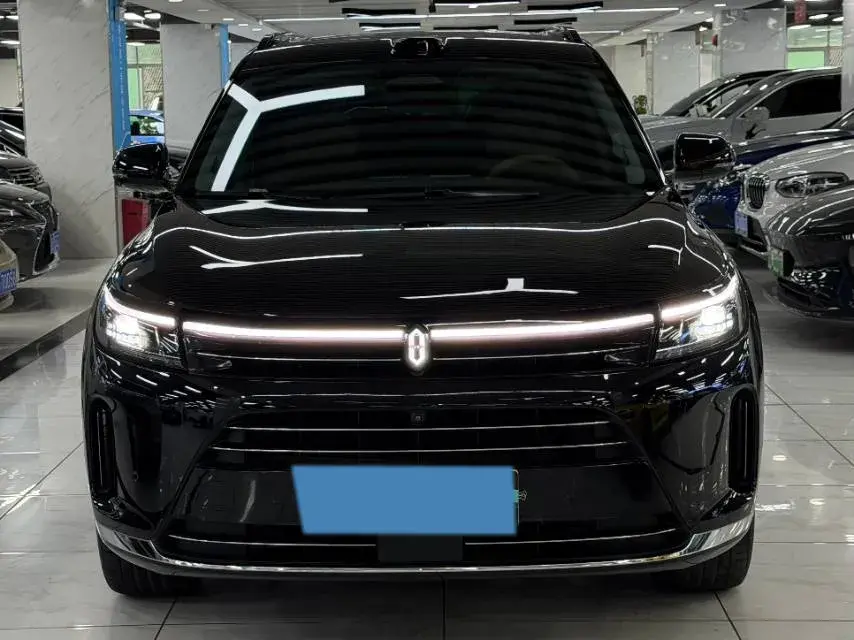 2024 AITO AITO thumbnail 4