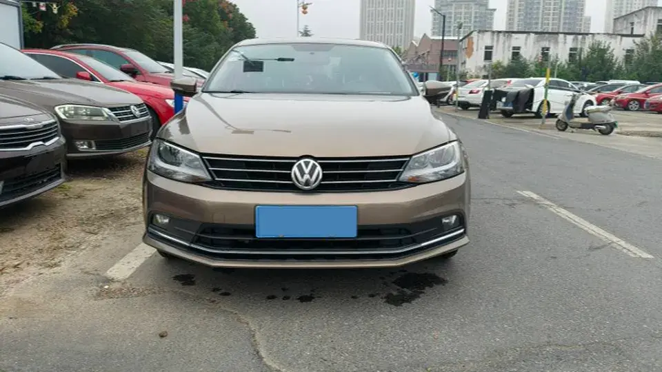 2017 VOLKSWAGEN SAGITAR thumbnail 2