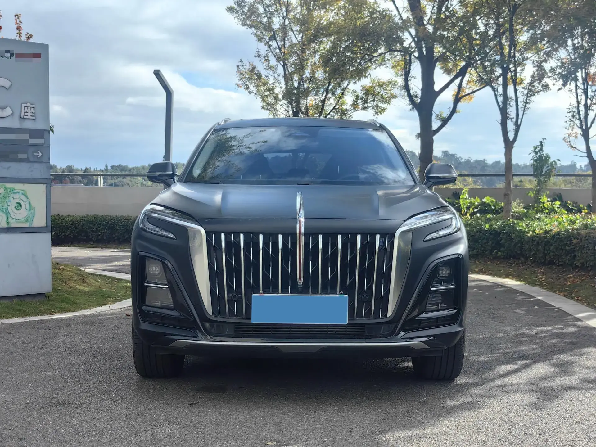 2024 HONGQI HS3 thumbnail 2