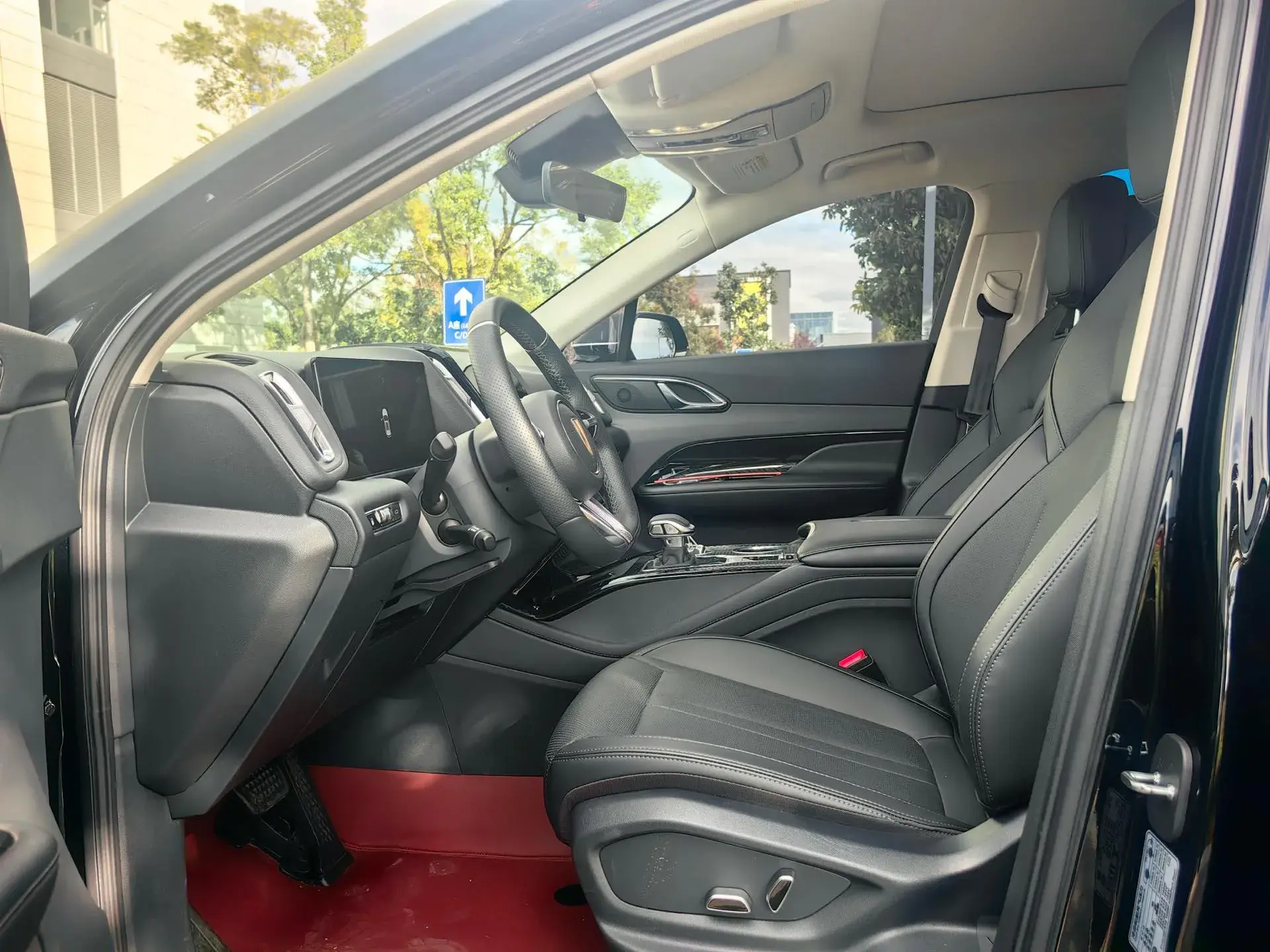 2024 HONGQI HS3 thumbnail 4