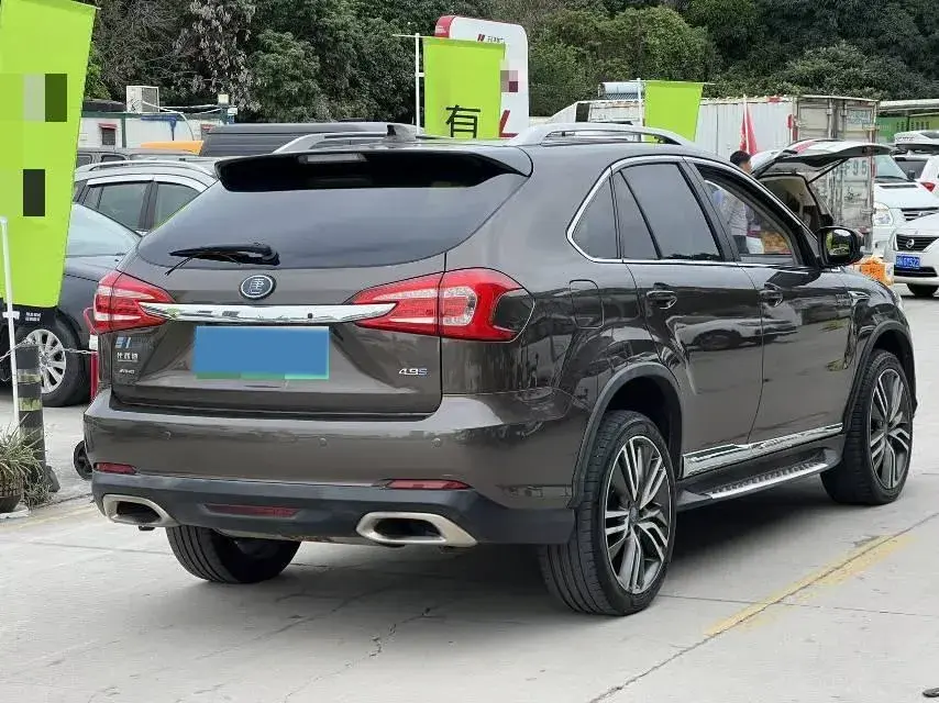 2017 BYD TANG thumbnail 3