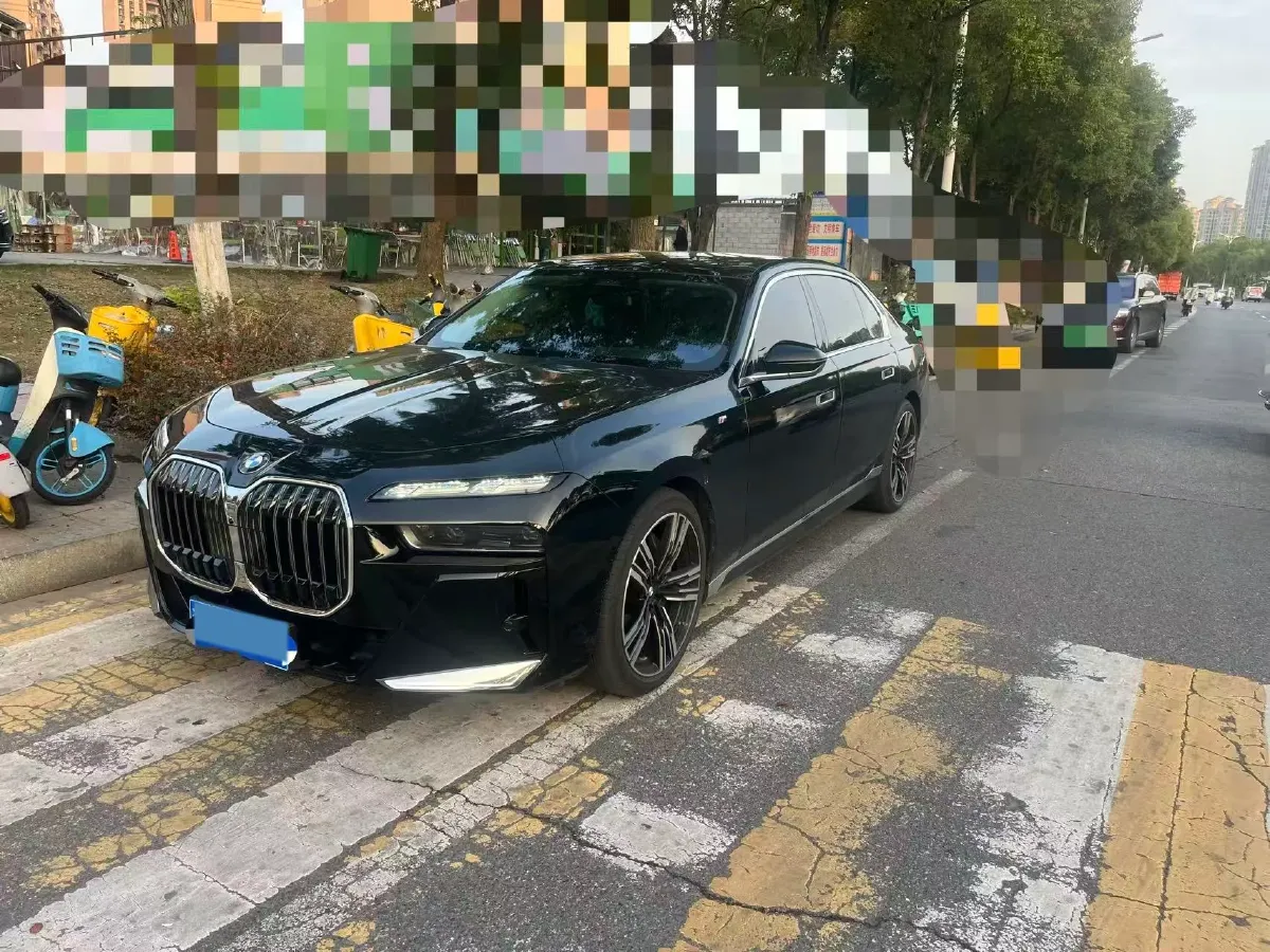2023 BMW 7 Series 3.0T 381HP L6 8AT,autocango,china used car exporter,china ev exporter,chinese used car exporter,chinese used ev exporter