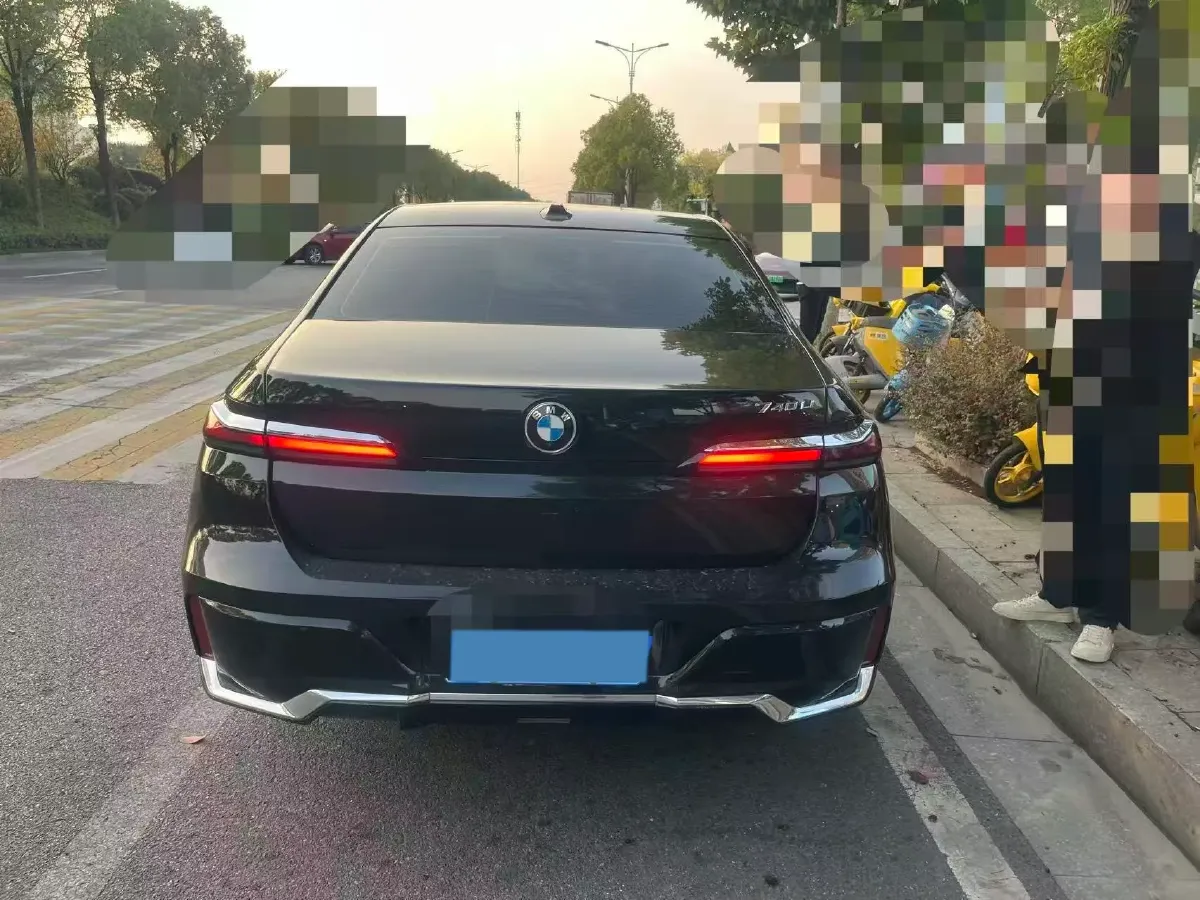 2023 BMW 7 Series 3.0T 381HP L6 8AT,autocango,china used car exporter,china ev exporter,chinese used car exporter,chinese used ev exporter