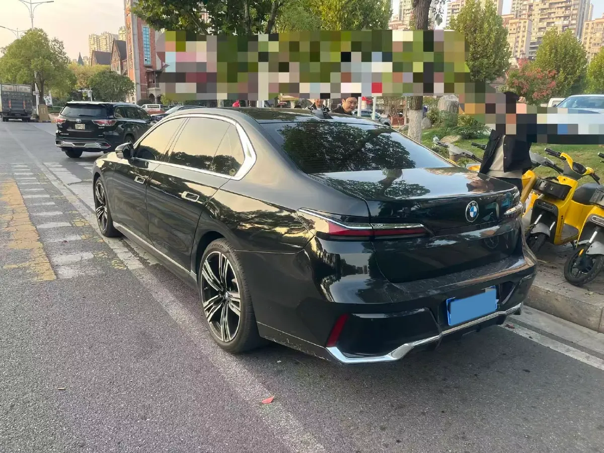 2023 BMW 7 Series 3.0T 381HP L6 8AT,autocango,china used car exporter,china ev exporter,chinese used car exporter,chinese used ev exporter