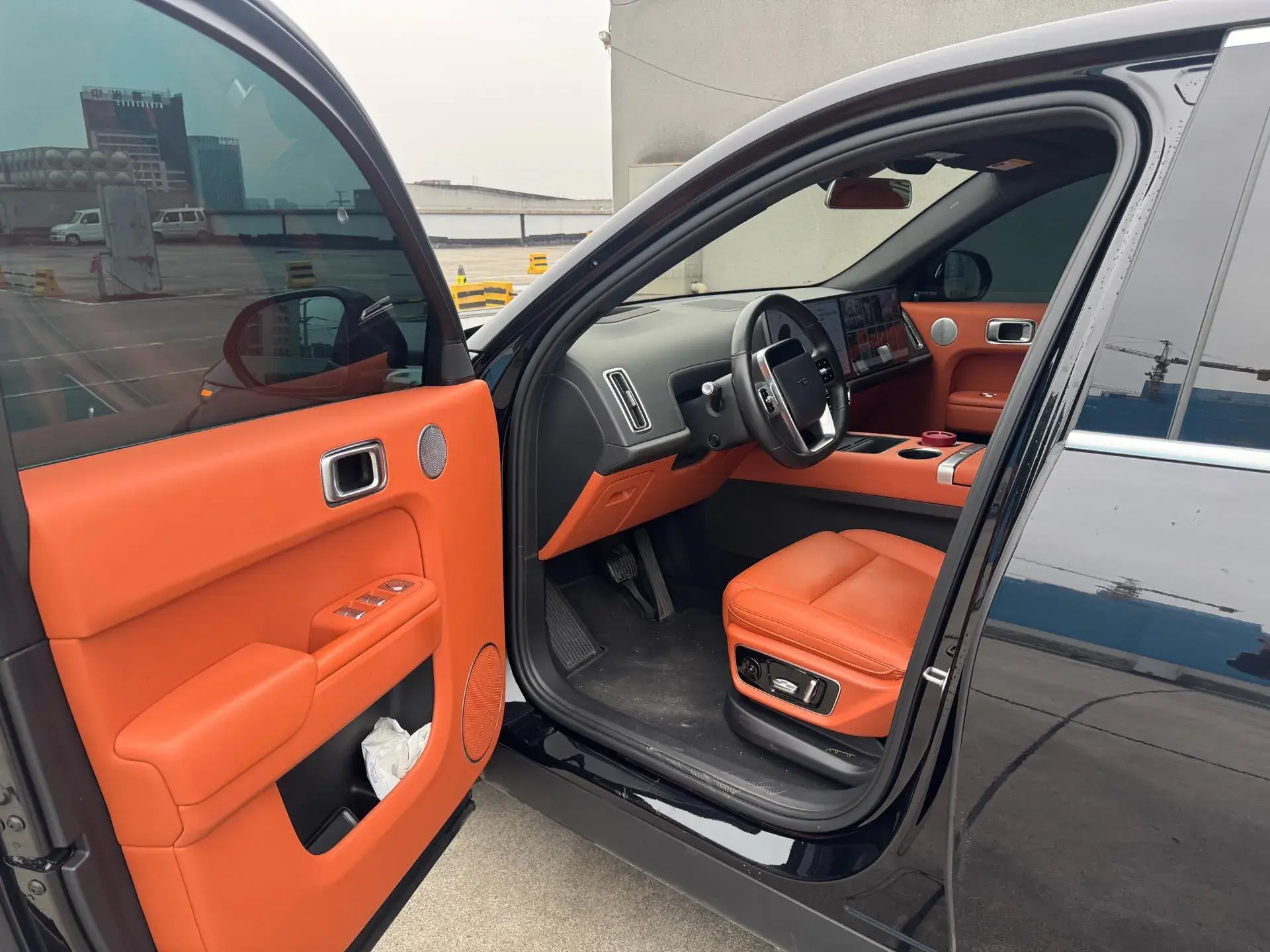 2023 LI L7 thumbnail 3