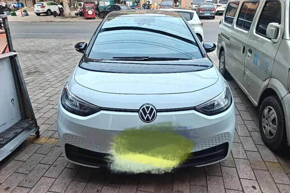 2023 VOLKSWAGEN ID.3 thumbnail 3