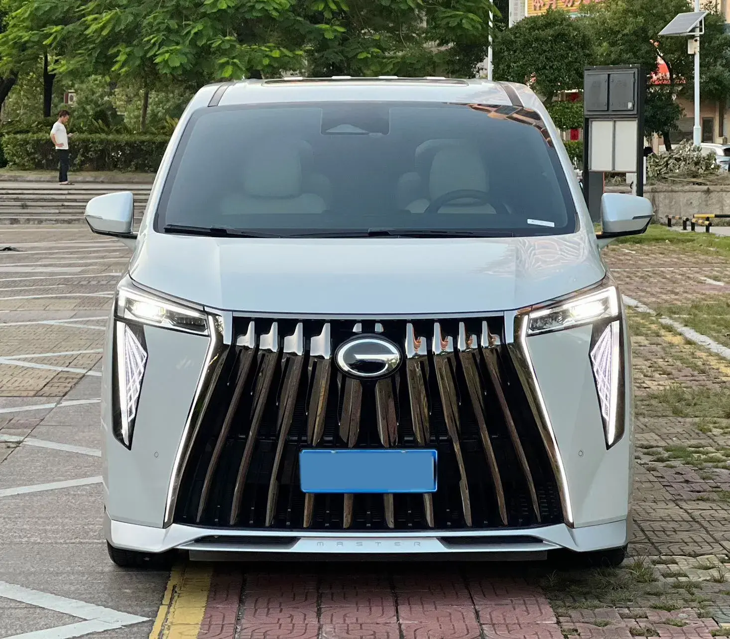 2023 GAC TRUMPCHI thumbnail 2