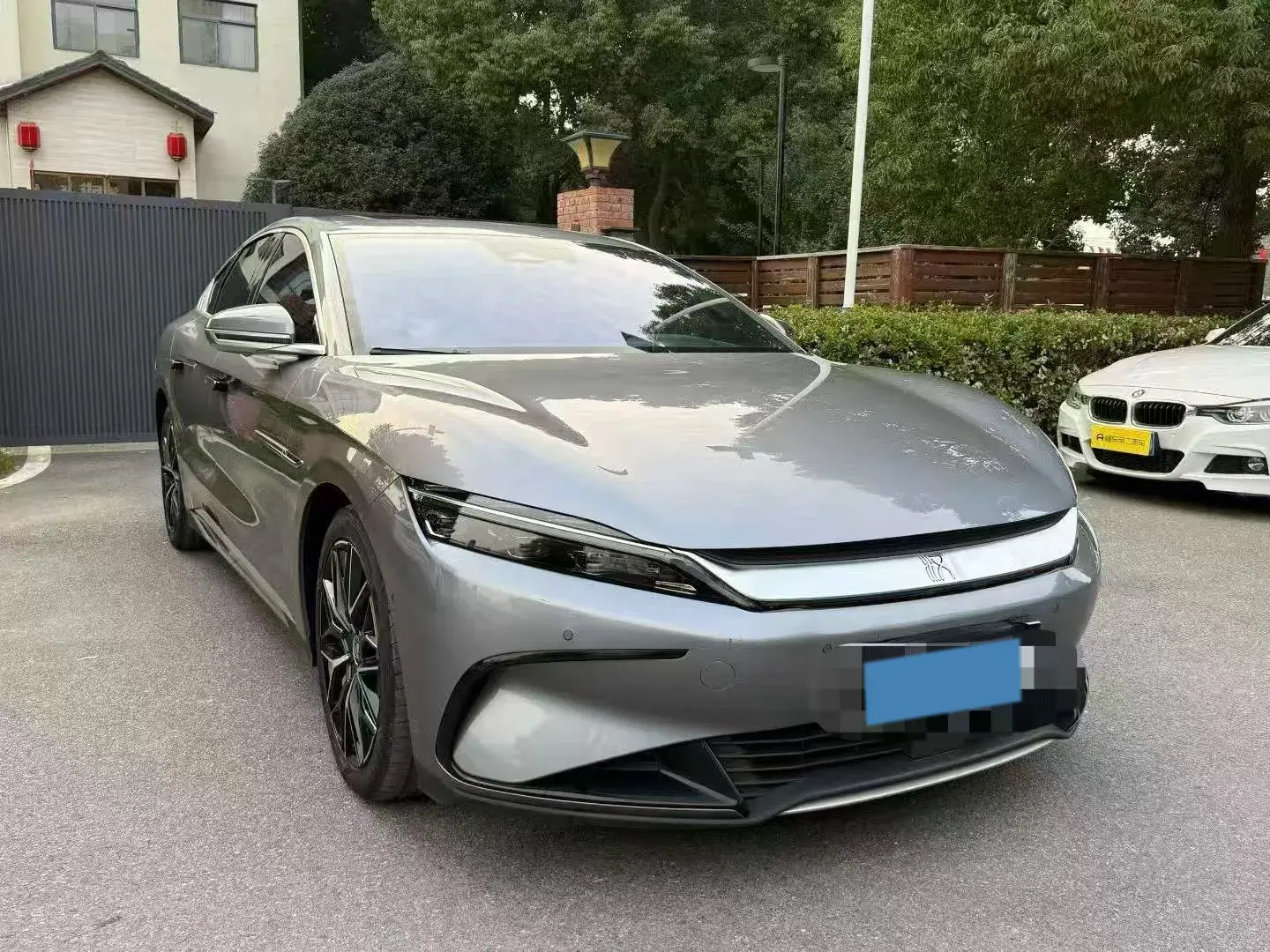 2022 BYD HAN thumbnail 3