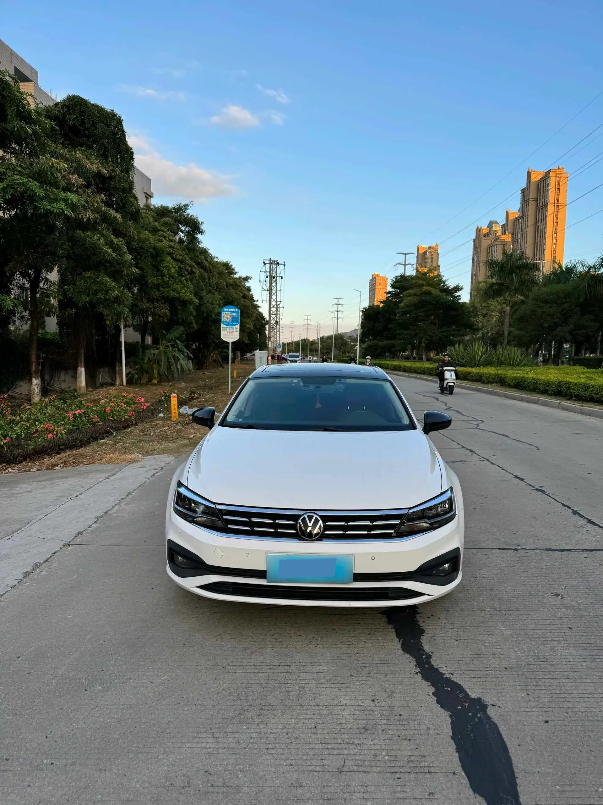 2019 VOLKSWAGEN LAMANDO thumbnail 2