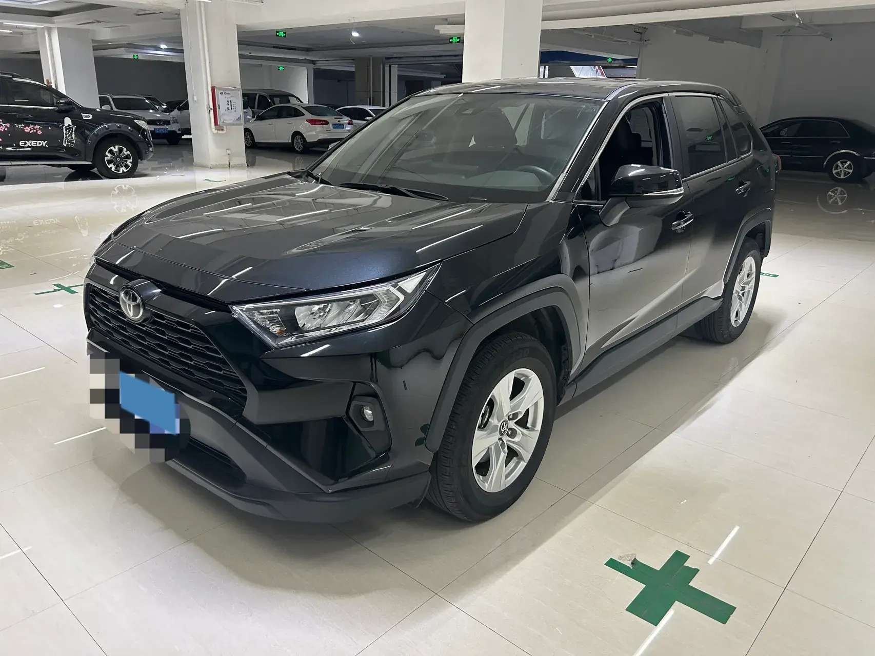2023 TOYOTA RAV4 view 1