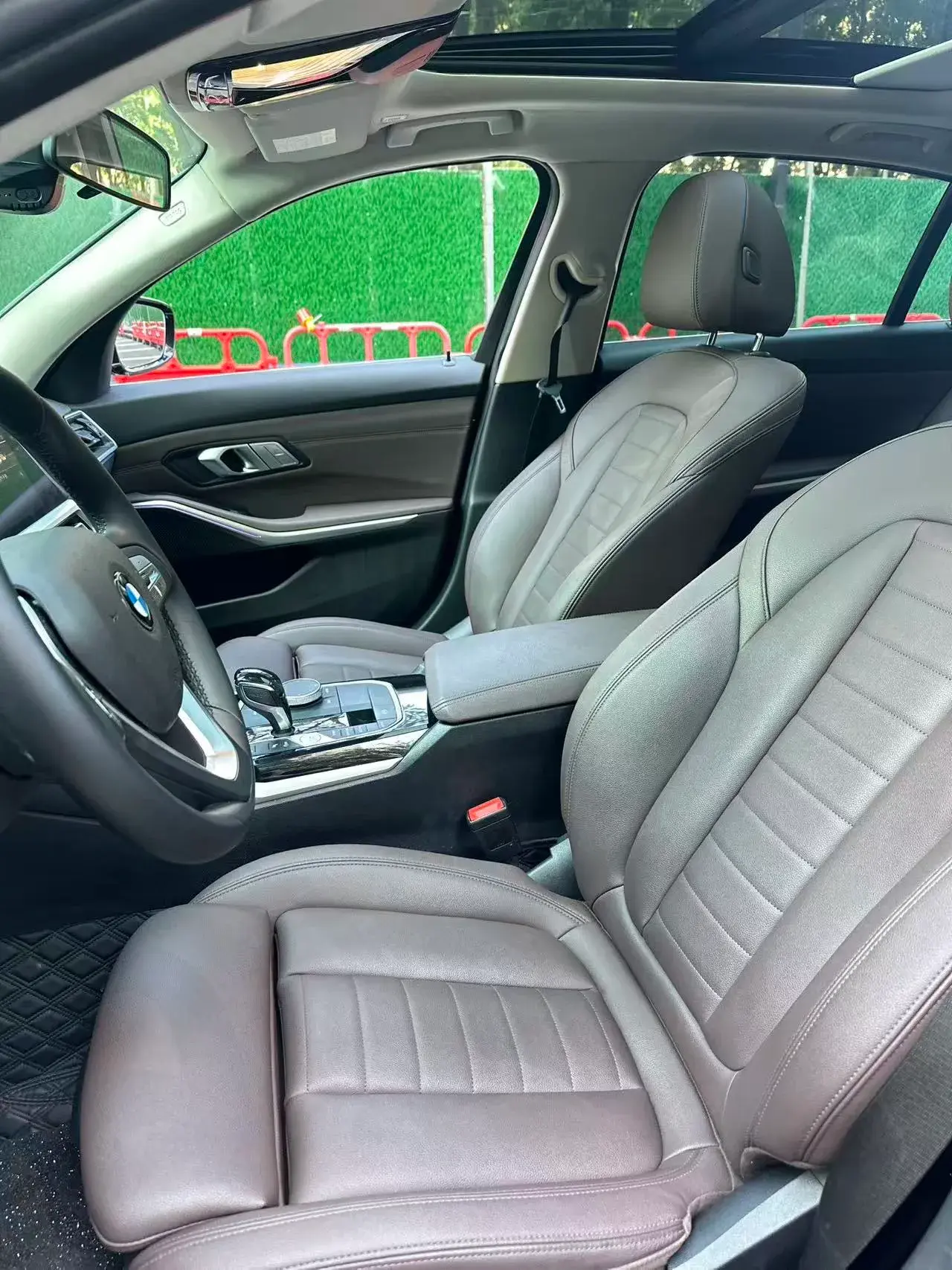 2020 BMW 3 thumbnail 3