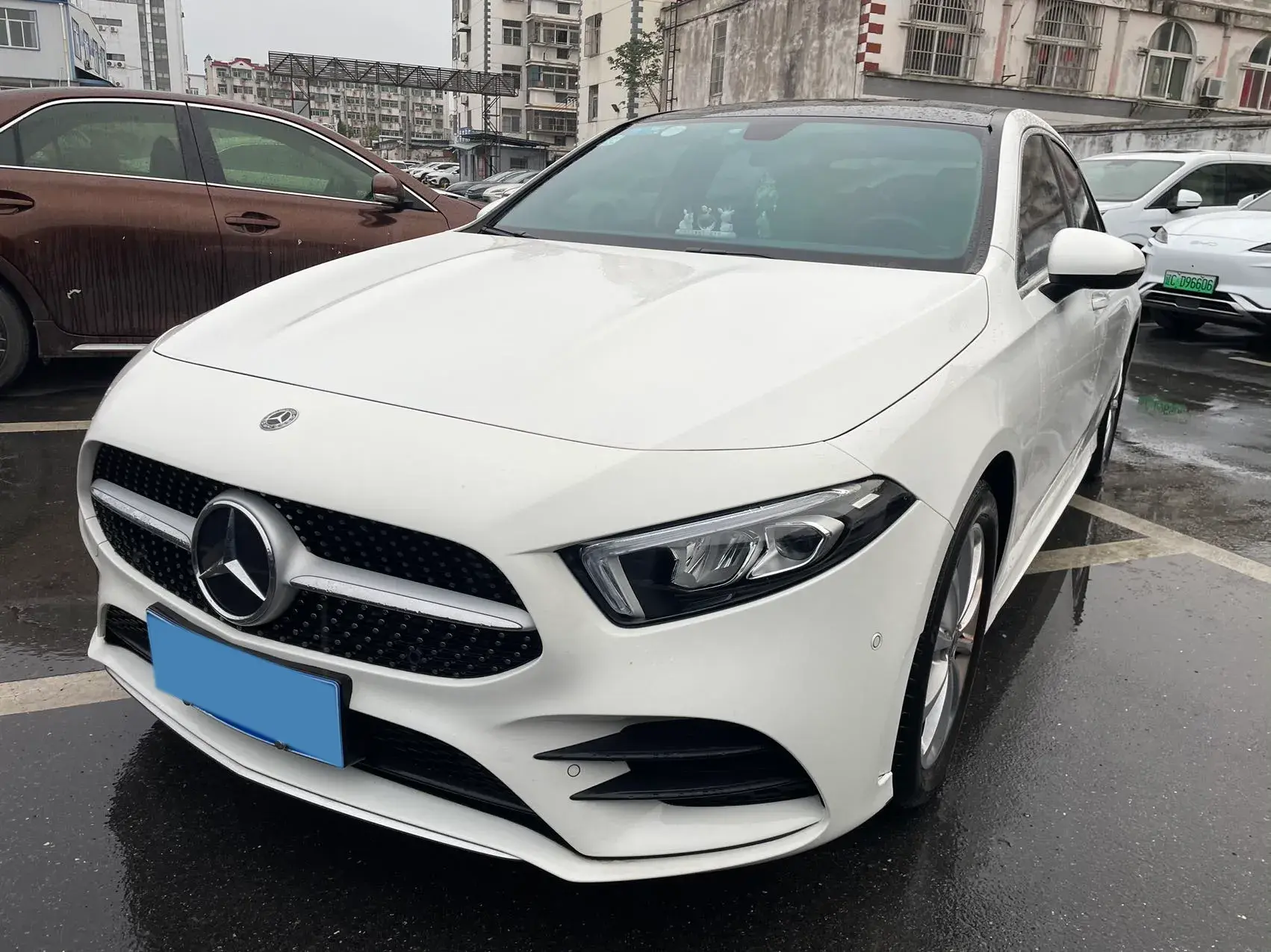 2020 MERCEDES-BENZ A view 1