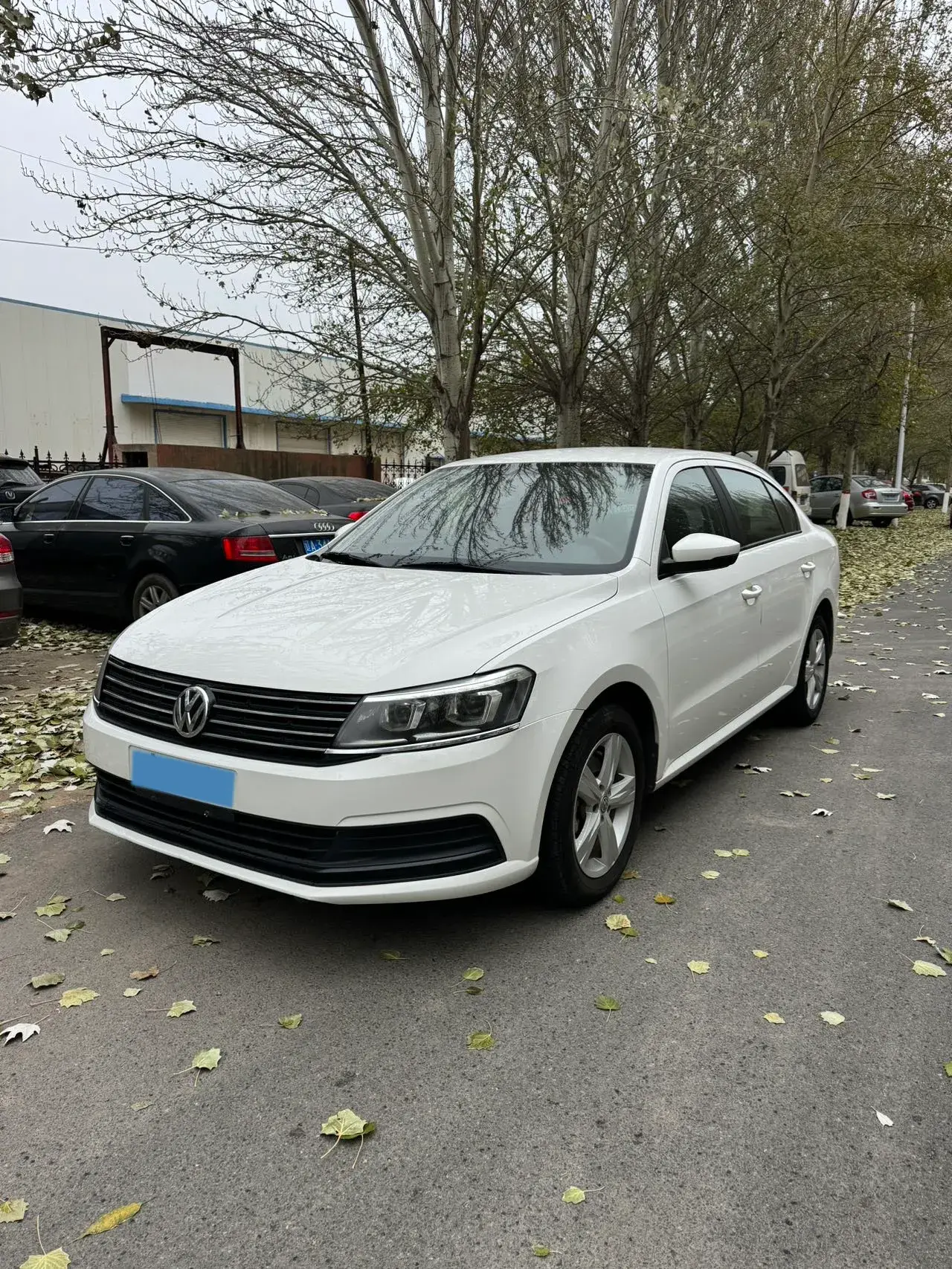 2017 VOLKSWAGEN LAVIDA view 1