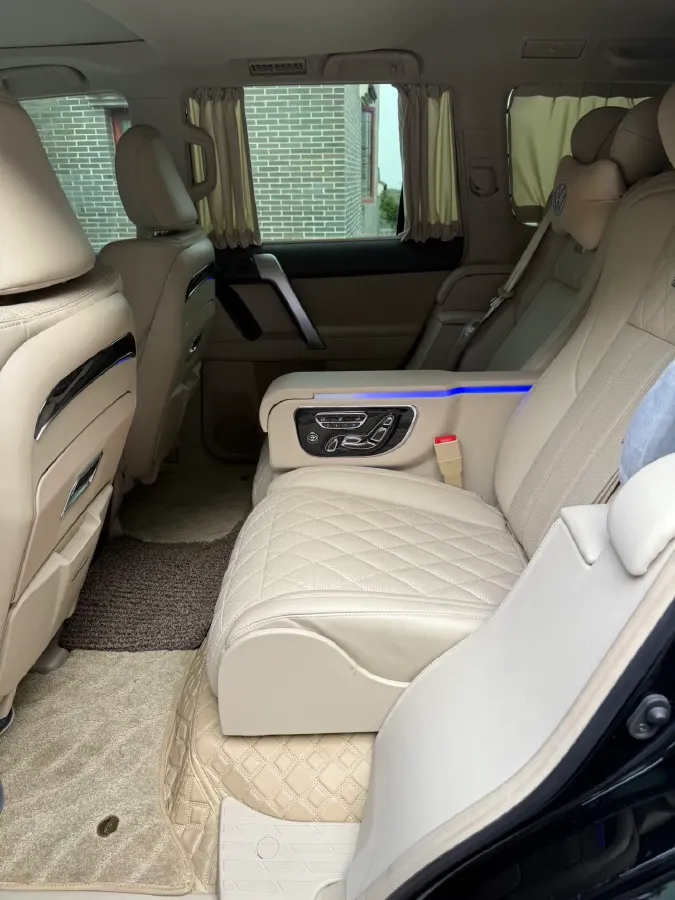 2023 Iveco DeYi 2.5T 122HP L4 6AT,autocango,china used car exporter,china ev exporter,chinese used car exporter,chinese used ev exporter