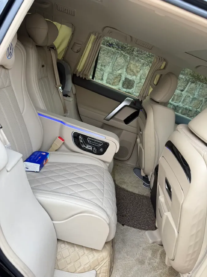 2023 Iveco DeYi 2.5T 122HP L4 6AT,autocango,china used car exporter,china ev exporter,chinese used car exporter,chinese used ev exporter