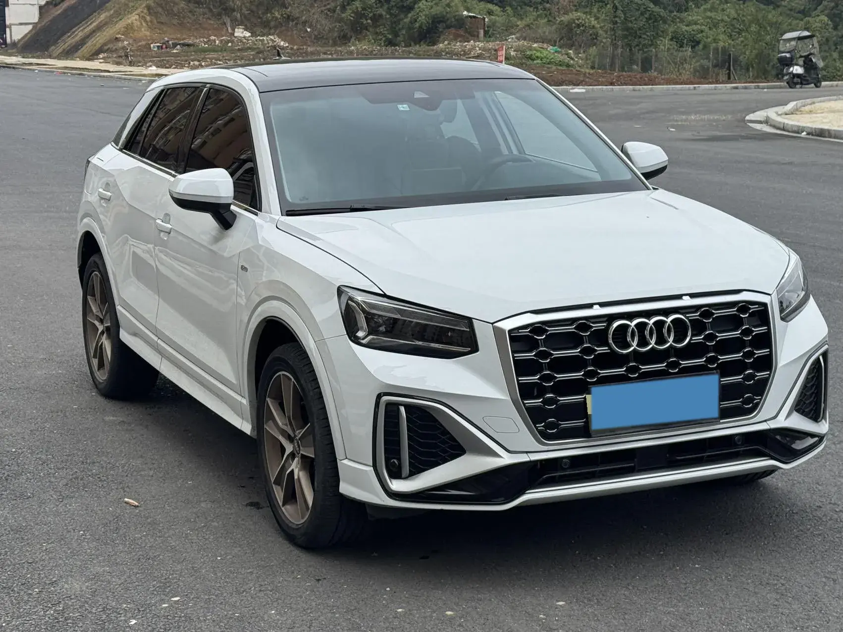 2022 AUDI Q2L thumbnail 3