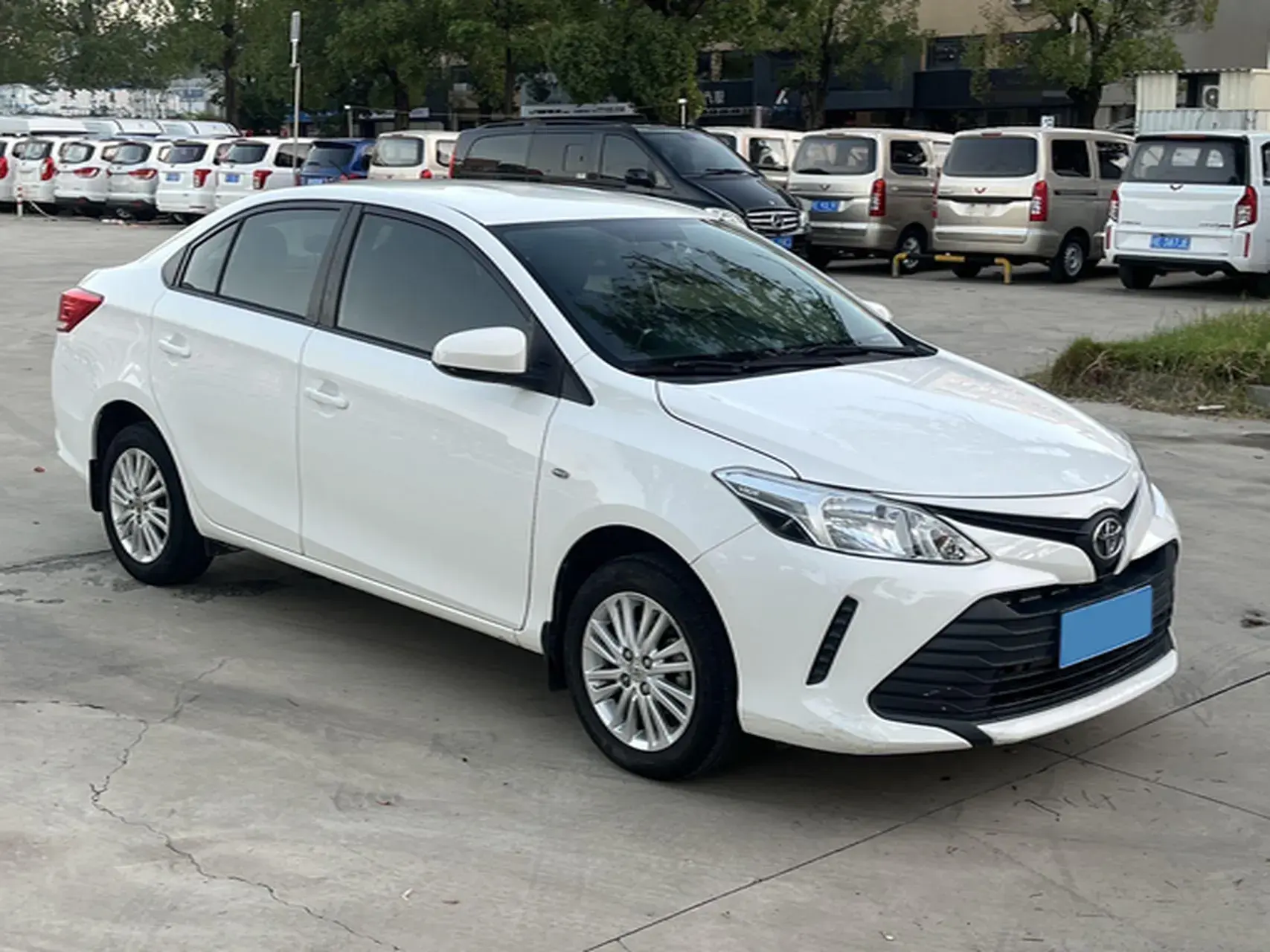 2017 TOYOTA VIOS thumbnail 3