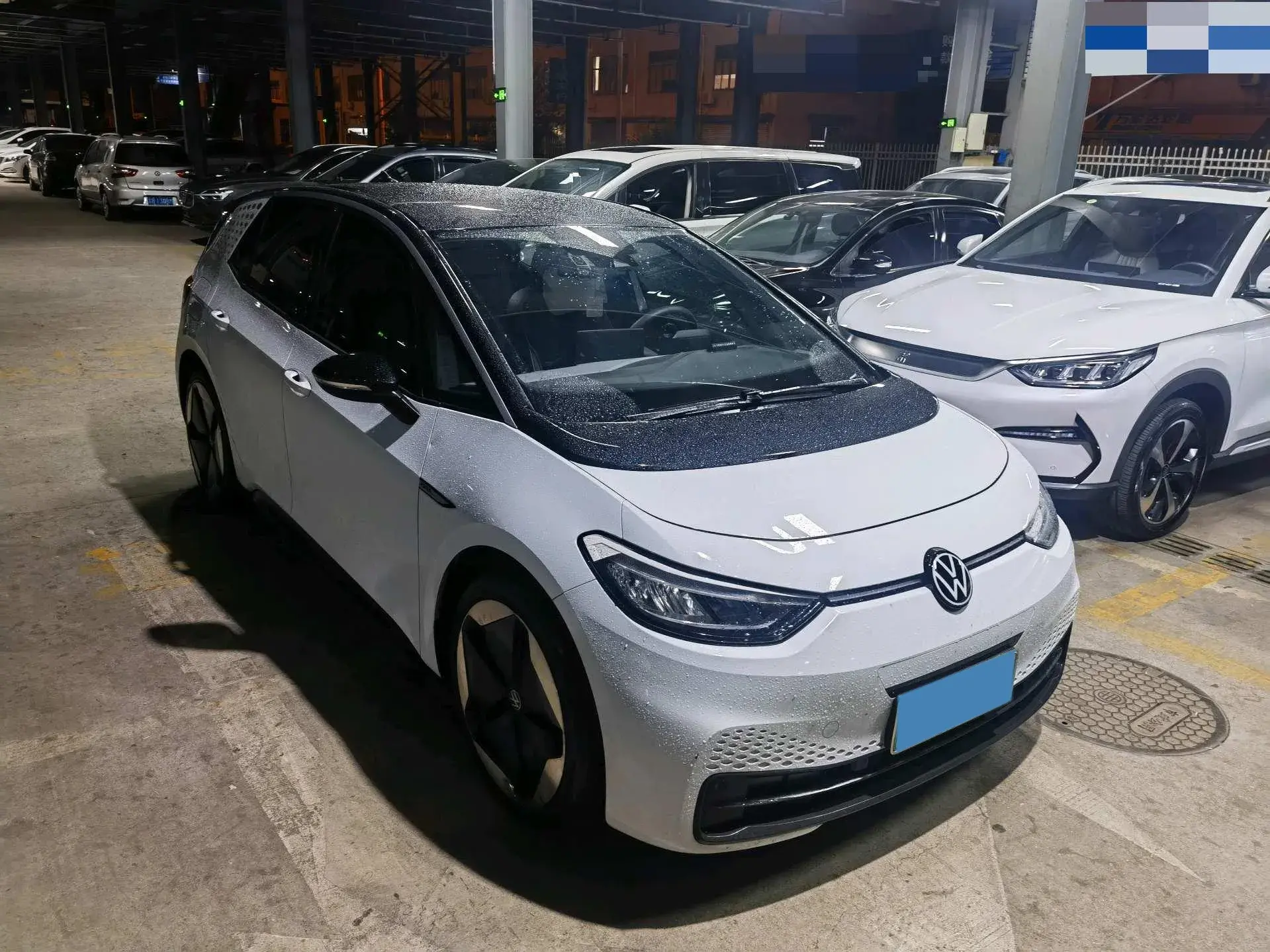 2023 VOLKSWAGEN ID.3 thumbnail 3