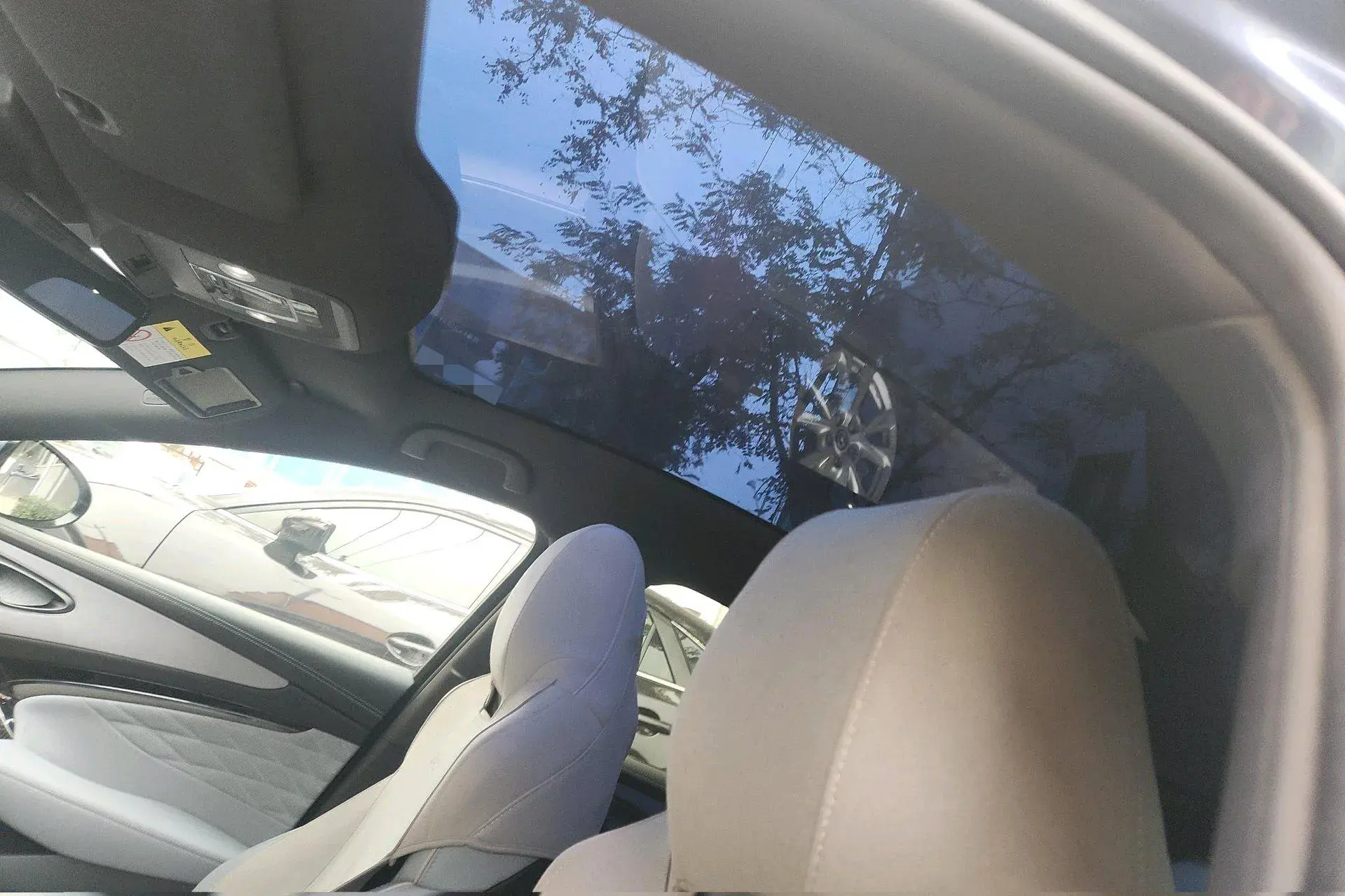 2024 BYD SEAL thumbnail 4