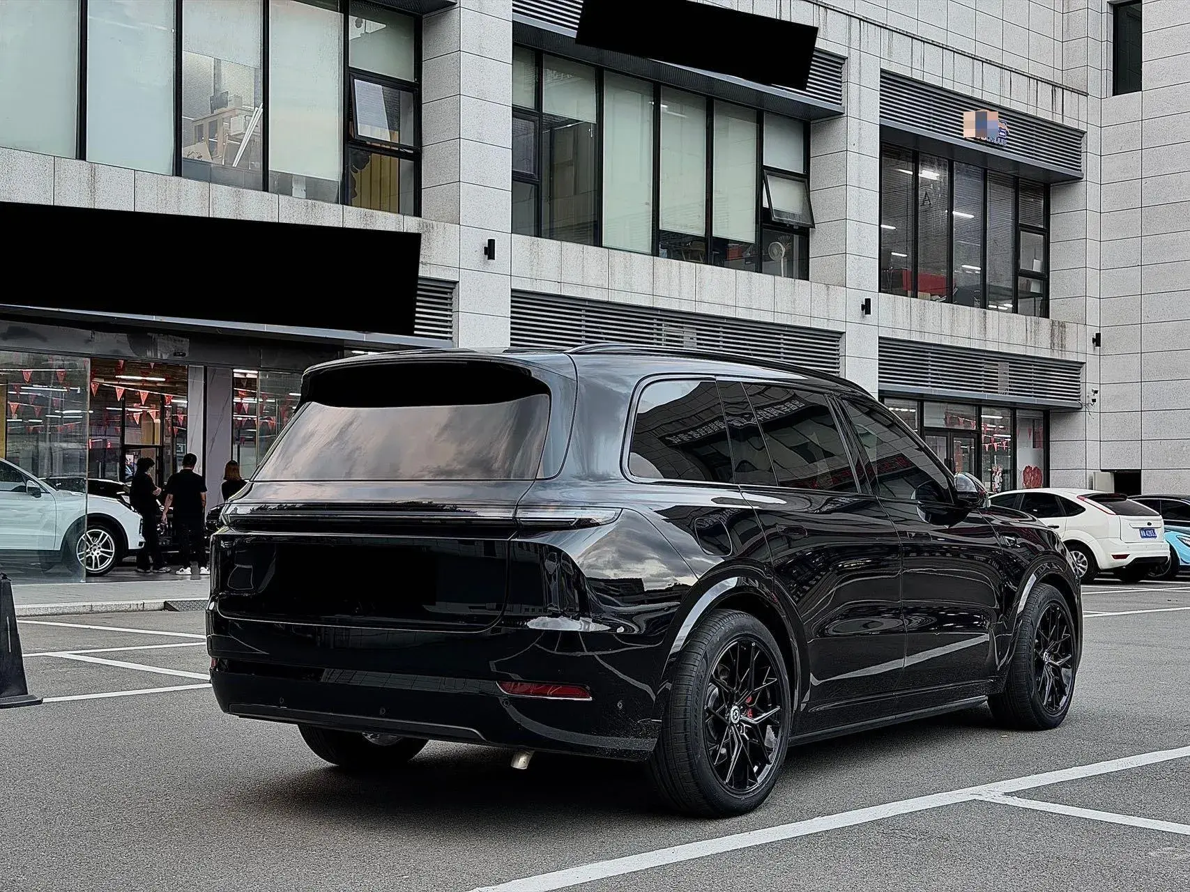 2022 LI L9 thumbnail 4