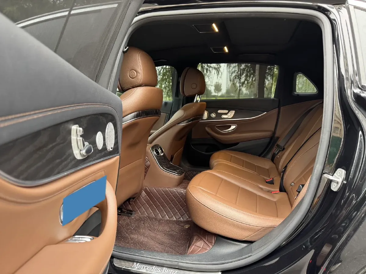 2021 Mercedes-Benz E Class 2.0T 258HP L4 9AT,autocango,china used car exporter,china ev exporter,chinese used car exporter,chinese used ev exporter