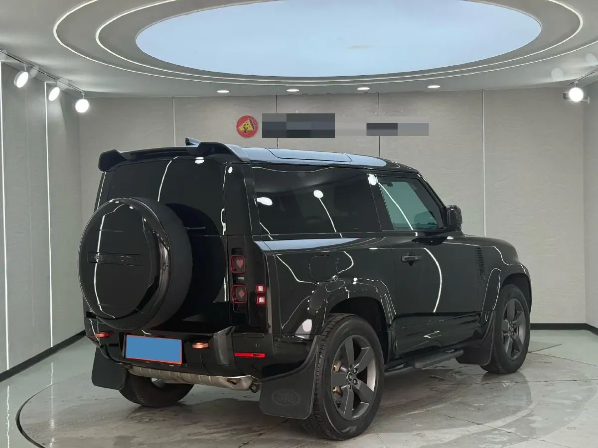 2023 Land Rover Defender 3.0T 400HP L6 8AT,autocango,china used car exporter,china ev exporter,chinese used car exporter,chinese used ev exporter