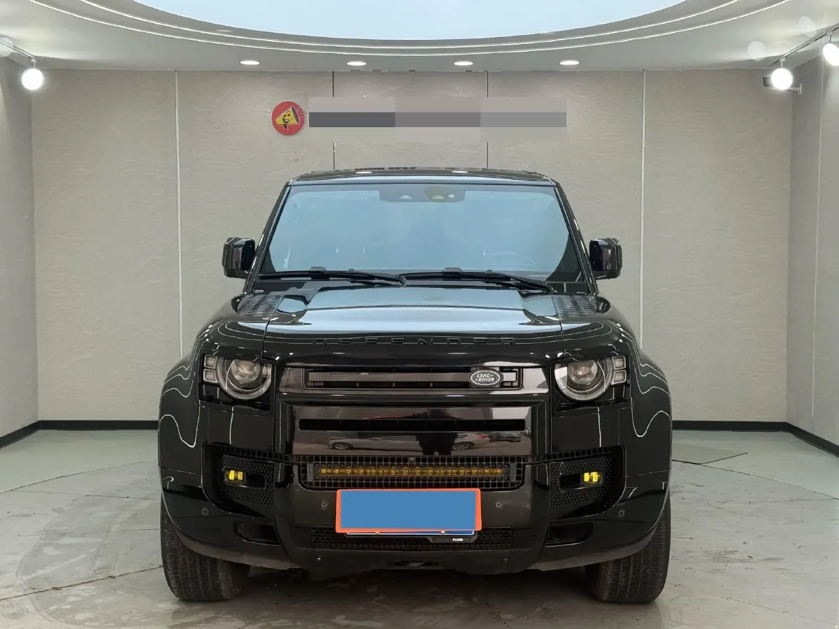 2023 Land Rover Defender 3.0T 400HP L6 8AT,autocango,china used car exporter,china ev exporter,chinese used car exporter,chinese used ev exporter