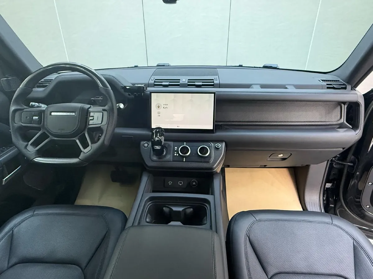 2023 Land Rover Defender 3.0T 400HP L6 8AT,autocango,china used car exporter,china ev exporter,chinese used car exporter,chinese used ev exporter