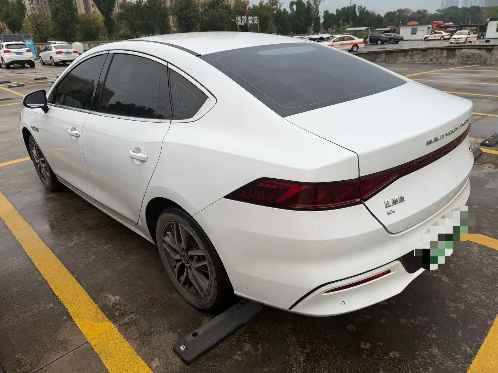 2023 BYD QIN thumbnail 4