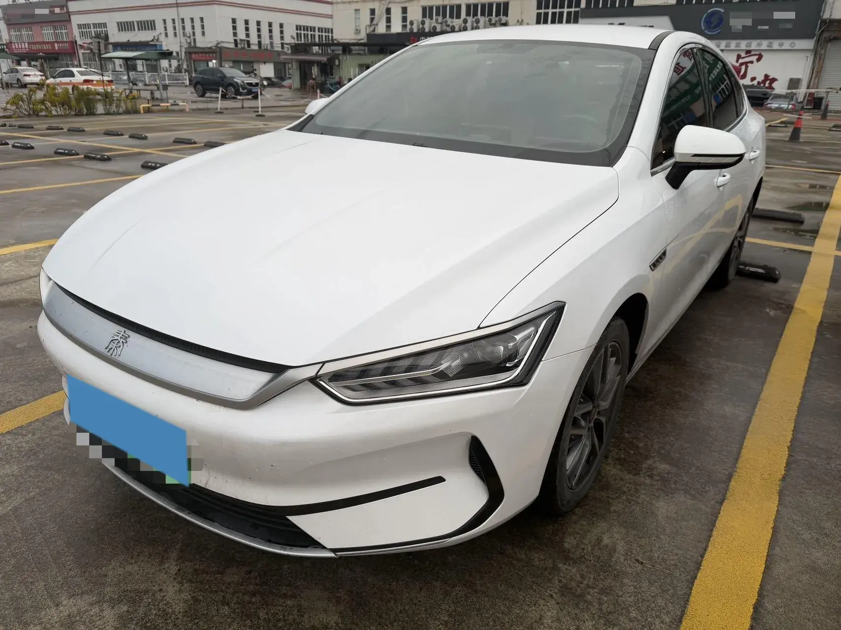 2023 BYD QIN view 1
