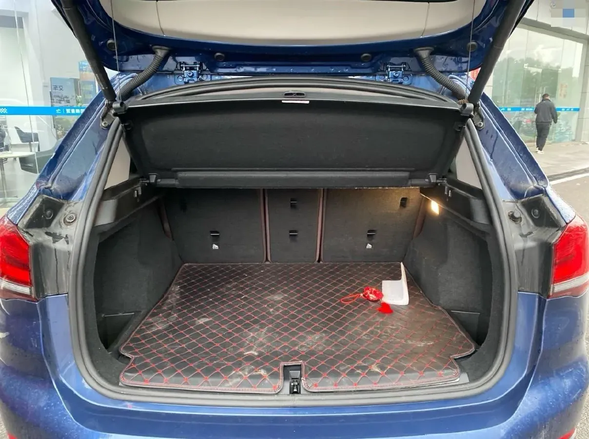 2022 BMW X1 1.5T 140HP L3 7DCT,autocango,china used car exporter,china ev exporter,chinese used car exporter,chinese used ev exporter