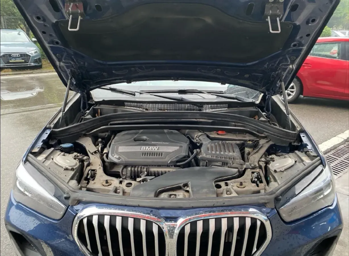 2022 BMW X1 1.5T 140HP L3 7DCT,autocango,china used car exporter,china ev exporter,chinese used car exporter,chinese used ev exporter