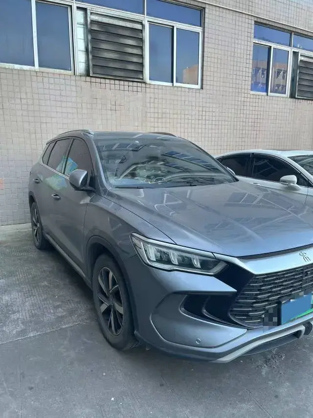 2023 BYD SONG thumbnail 3