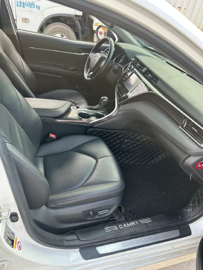 2018 Toyota Camry 2.0L 169HP L4 6AT,autocango,china used car exporter,china ev exporter,chinese used car exporter,chinese used ev exporter