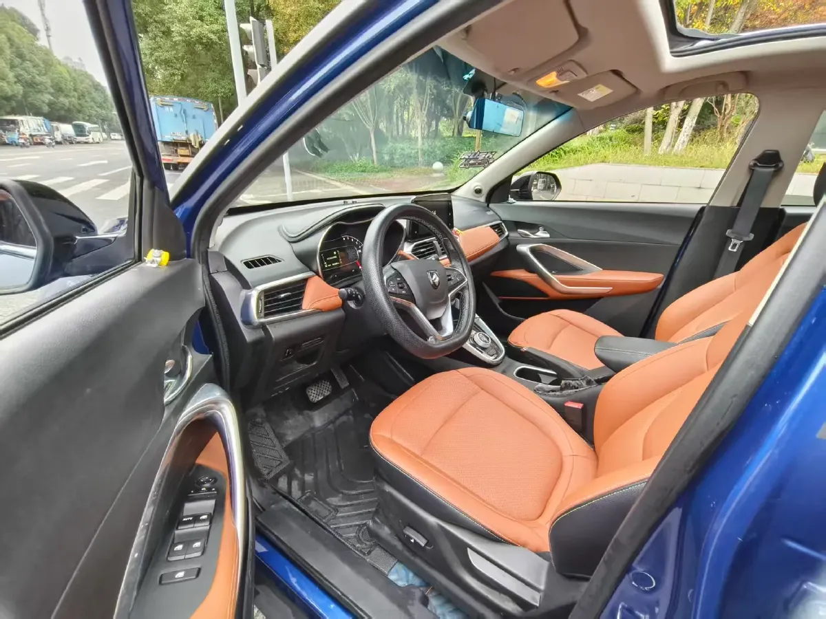 2018 Bestune B30 1.6L 109HP L4 5MT,autocango,china used car exporter,china ev exporter,chinese used car exporter,chinese used ev exporter