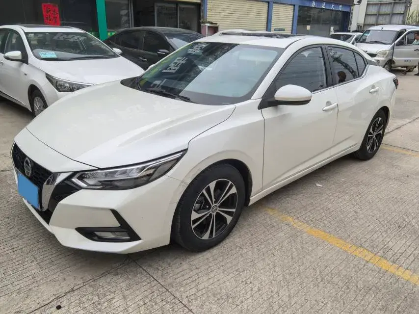 2021 NISSAN SYLPHY view 1