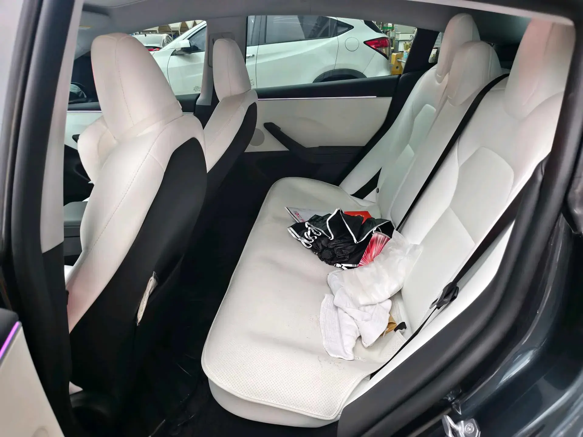 2023 TESLA MODEL thumbnail 4