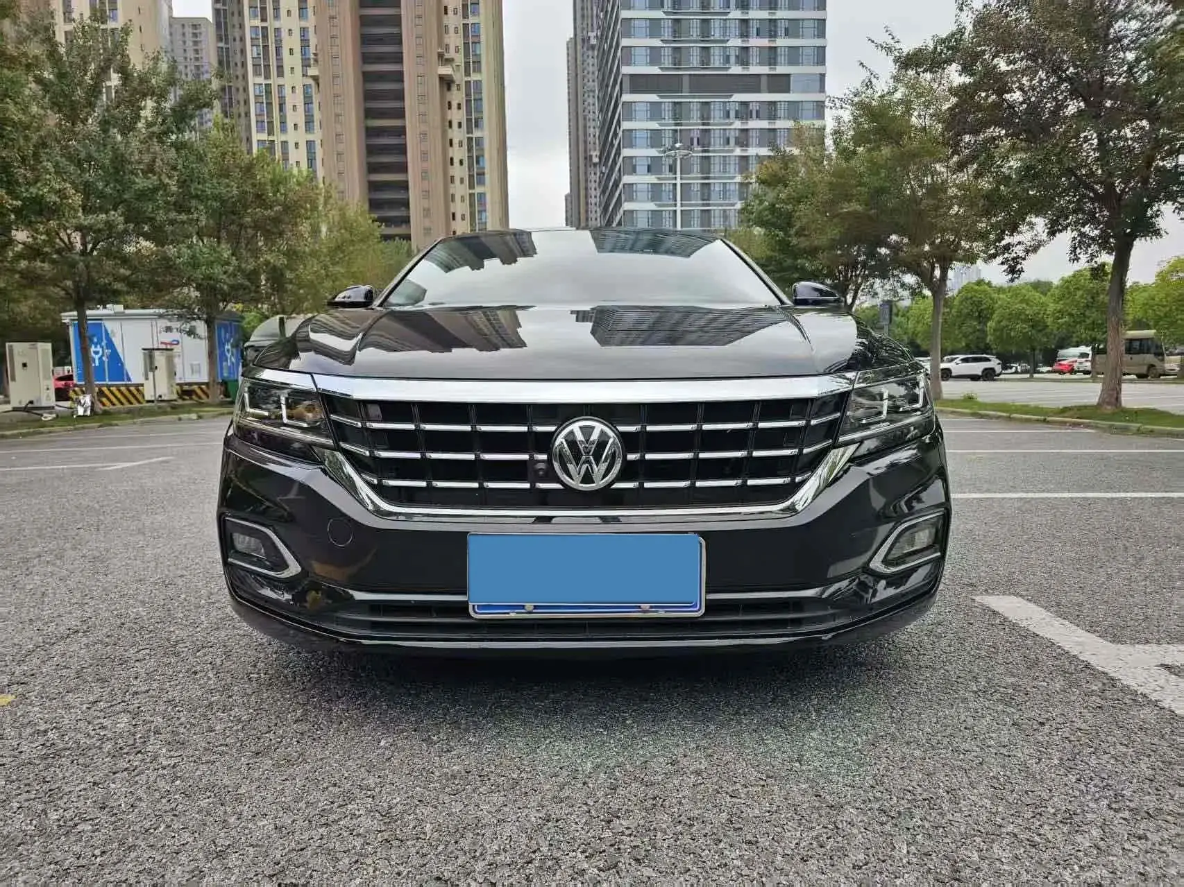 2020 VOLKSWAGEN PASSAT thumbnail 2