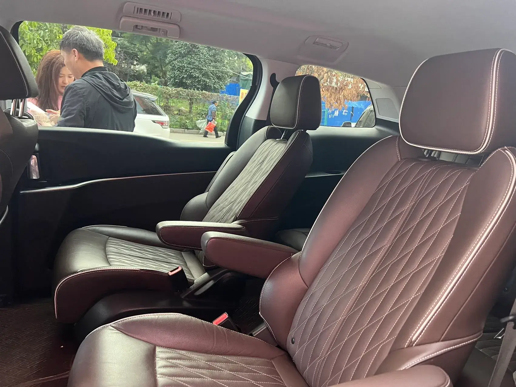 2021 BUICK GL8 thumbnail 3