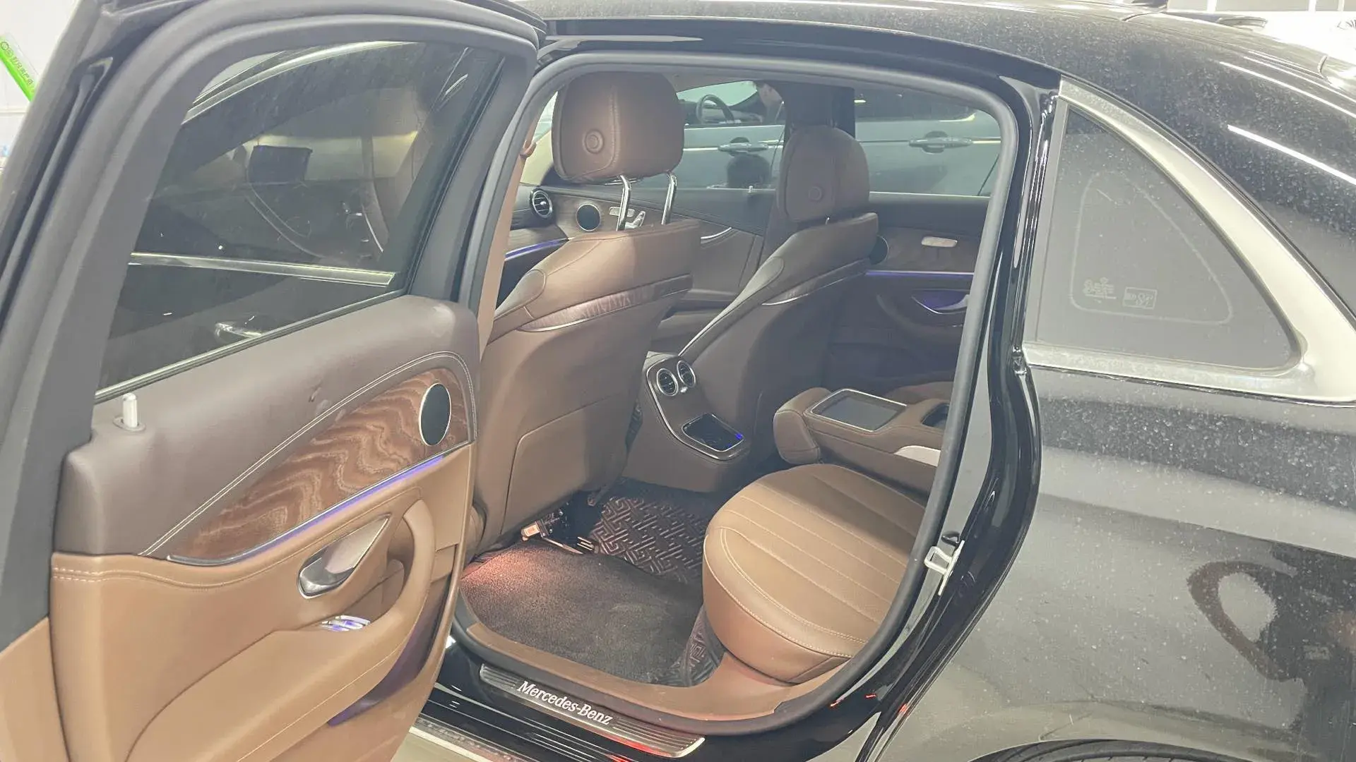 2023 MERCEDES-BENZ E thumbnail 3